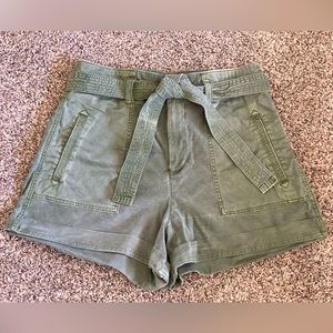 GAP Women’s High Waisted Cargo Style Shorts with Tie Belt.
